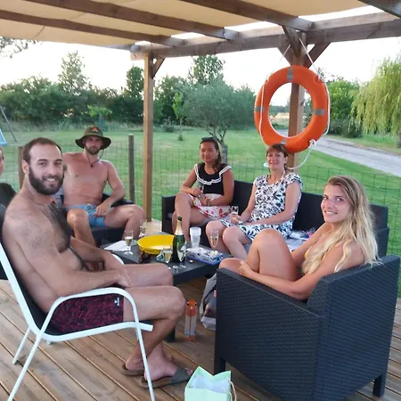 Nyaraló De La Carretarie