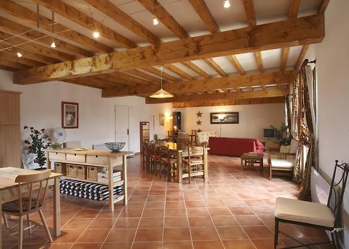 Nyaraló De La Carretarie Parisot